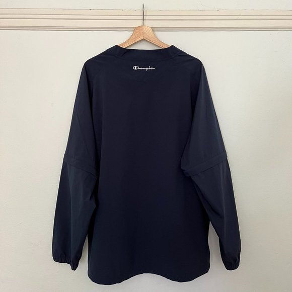 Vintage Champion Windbreaker with Big Pocket and Unzippable Sleeves - Picture 3 of 7